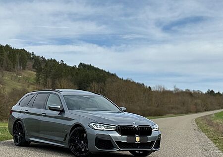BMW 540 i xDrive M Sport/Laser/Pano/H&K/360°/HUD/AHK