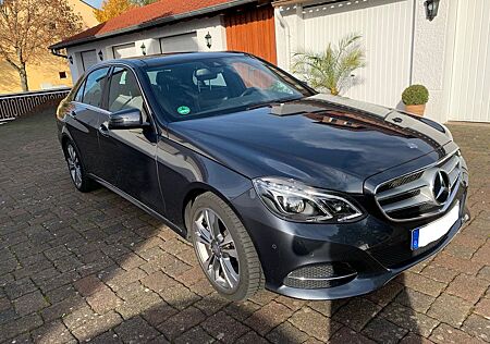 Mercedes-Benz E 400 AVANTGARDE, Scheckheftgepflegt