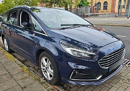 Ford S-Max Titanium*7-SiTZE*ACC*LED*KAMERA