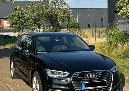 Audi A3 1.4 e-tron Stronic sport Sportback TÜV Neu