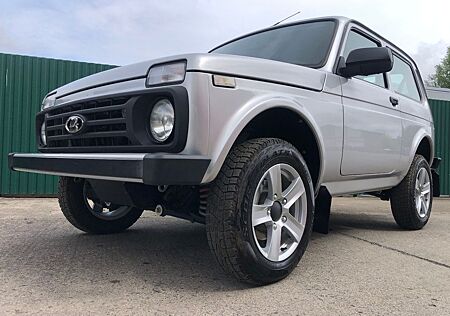 Lada Niva LEGEND "PREMIUM PLUS"! AET-Kollektion 2025!