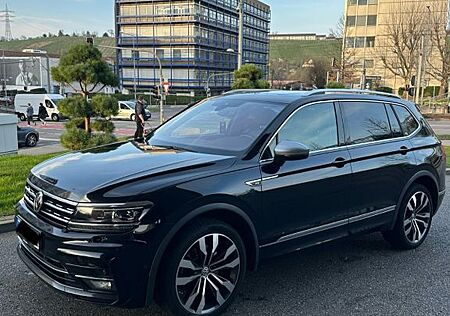 VW Tiguan Allspace Volkswagen R-Line AUTOMATIK 4MOTION