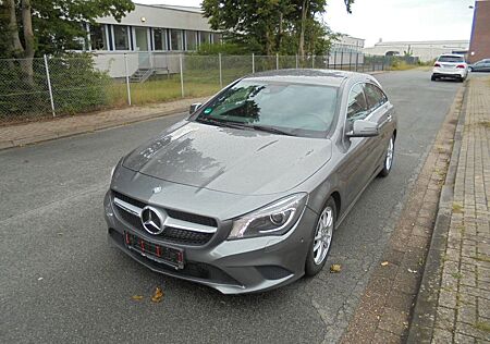 Mercedes-Benz CLA 200 Urban Automatik Navigation