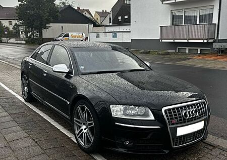 Audi S8 5.2 V10 tiptronic Quattro Vollaustattung