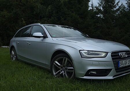 Audi A4 2.0 TDI 105kW Bj.2012 Avant Ambiente