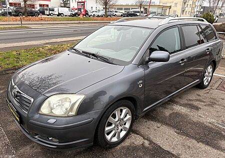 Toyota Avensis Kombi 2.2 D-CAT Executive/Standheizung