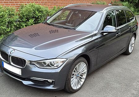 BMW 320d xDrive Touring Luxury Line Harman Kardon