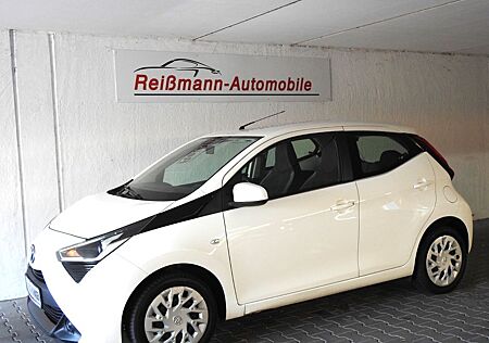 Toyota Aygo (X) -play, KLIMA, Radio, TEL, TEMPO, ESP