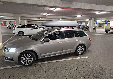Skoda Octavia 1.5 TSI G-TEC DSG Style Combi Style AHK