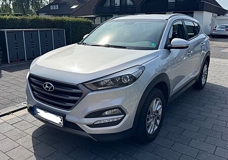 Hyundai Tucson 1.6 Trend blue 2WD Klima, LED, TÜV
