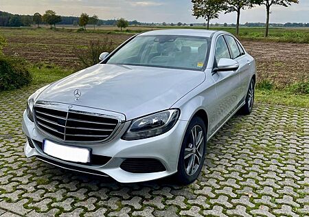 Mercedes-Benz C 200 EXCLUSIVE Autom. AHK DISTR