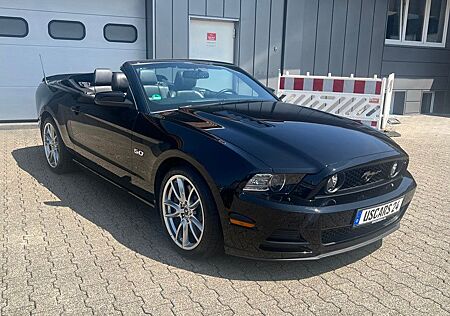 Ford Mustang GT Prem Cabrio, 1. Hand, LPG, Unfallfrei