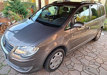 VW Touran Volkswagen 1.4 TSI 103kW