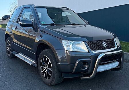 Suzuki Grand Vitara 2,4 /4x4,/ AHK,