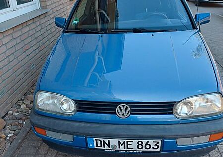 VW Golf Volkswagen 1.8 Cabrio