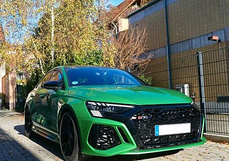 Audi RS3 gebraucht kaufen Audi RS3 Apple Green / Keramikbremse / 3.400 km