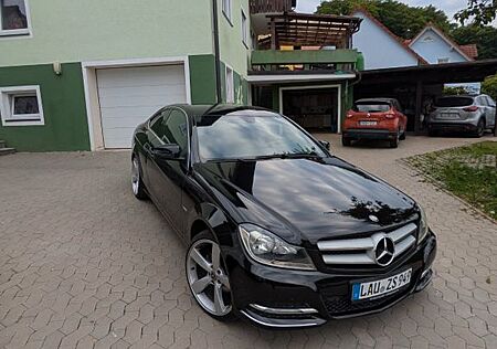 Mercedes-Benz C 180 BlueEFFICIENCY Coupé -