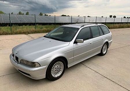 BMW 520i touring -