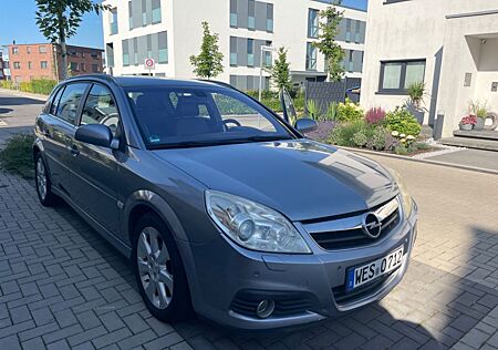 Opel Signum 2.2 Direct -