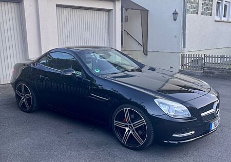 Mercedes-Benz SLK 200 -