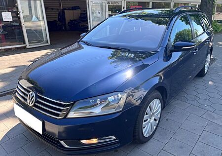 VW Passat Variant Volkswagen Passat BlueMotion Autom.-Klima-Ahk-Mfl-Pdc-Tempo