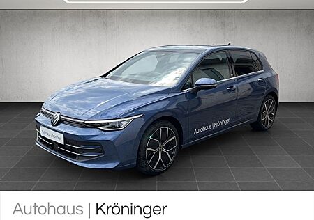 VW Golf Volkswagen VIII 1.5 eTSI DSG Style AHK DCC HUD Pano