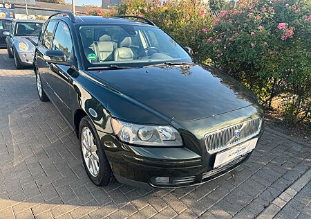 Volvo V50 KombiT5 Summum 2.5 Leder AHK PDC Sitzheizung