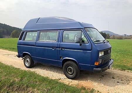 VW T3 Volkswagen Oldtimer, mit Hochdach und