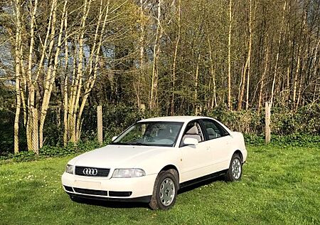 Audi A4 b5 1.8 125ps