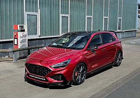 Hyundai i30 i30n Performance/ Hatchback/Facelift/Sunset red