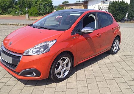 Peugeot 208 Style/TÜV NEU/ KLIMA /GLASDACH /SITZHEIZ/ALU