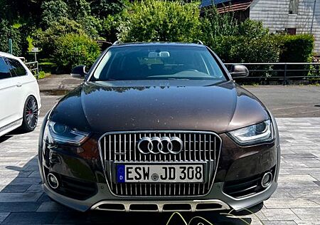 Audi A4 Allroad 2.0 TDI S tronic quattro -