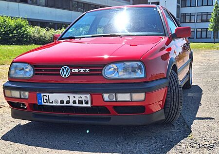 VW Golf Volkswagen 2.0 GTI