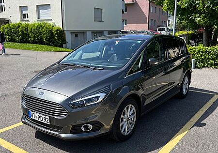 Ford S-Max 2,0TDCi Bi-Turbo 154kW Titanium PShift...