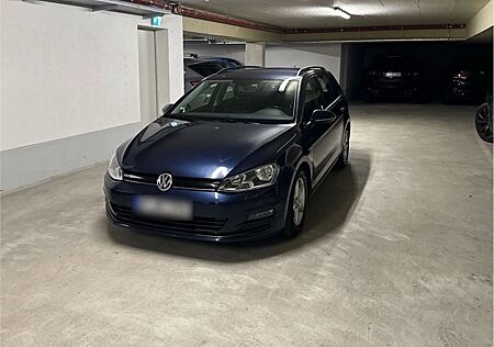 VW Golf Volkswagen 1.6 TDI BMT Trendline Variant Trendline