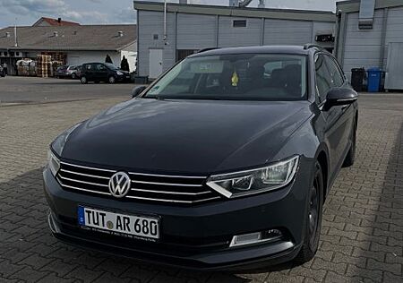 VW Passat Variant Volkswagen 1.6 TDI Comfortline Variant C...