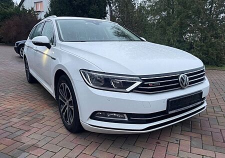 VW Passat Variant Volkswagen 2.0TDI*Navi*Massage*ACC*4 Motion*