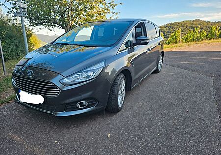 Ford S-Max 2,0 TDCi 110kW Titanium Sony AHK