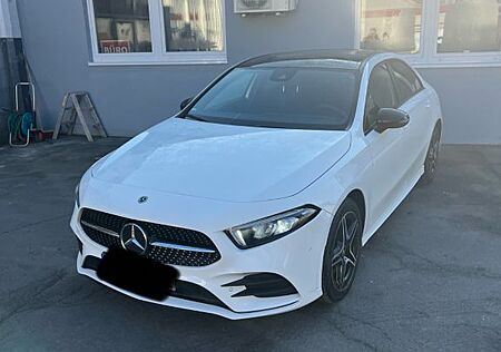 Mercedes-Benz A 250 e AMG PANO 1. HAND