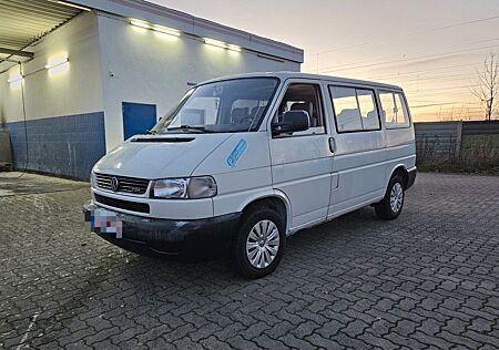 VW T4 Caravelle Volkswagen 2,5-TDI 75kW lang