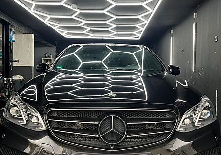 Mercedes-Benz E 350 BT- AMG-Paket, Pano, 360°-Kamera, Sound, 1