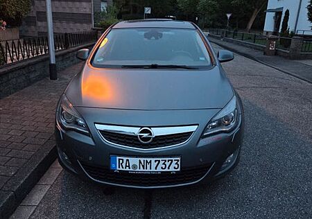 Opel Astra 2.0 CDTI INNOVATION Automatik INNOVATION