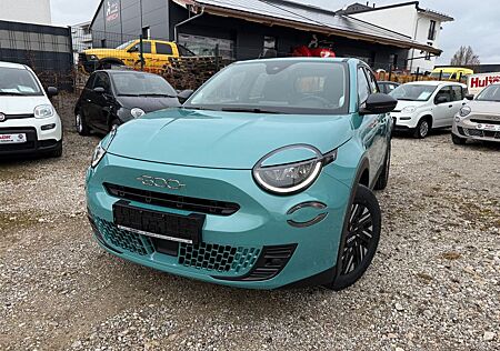 Fiat 600 Hybrid 125-Jahre-Sonderedition Navi LED PDC