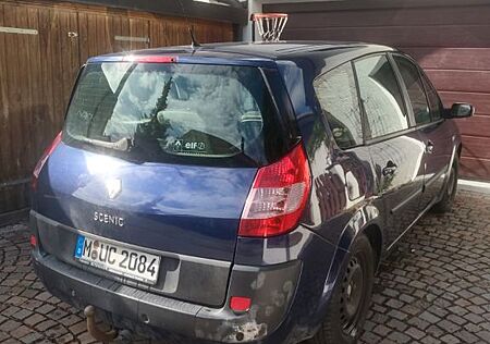 Renault Grand Scenic Confort Authentique 2.0 16V Con...