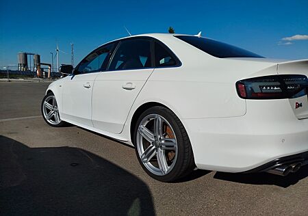Audi S4 3.0 TFSI S tronic quattro -