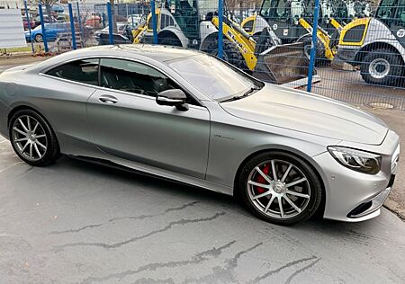 Mercedes-Benz S 63 AMG S -Klasse Coupe 4Matic