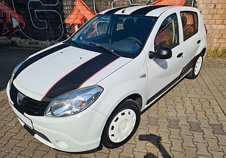 Dacia Sandero 1.4 MPI - TÜV Neu / Sport