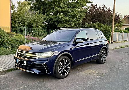 VW Tiguan Allspace Volkswagen R-Line4M AHK STANDH GARANTIE2027