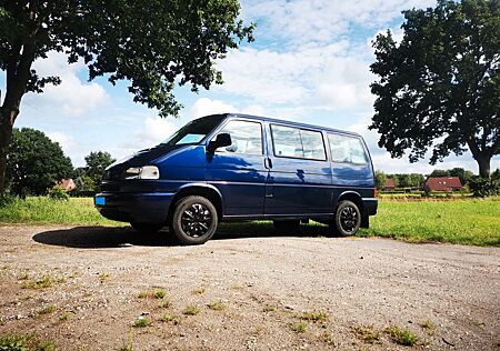 VW T4 Caravelle Volkswagen 2,5-l-Diesel TDI 75kW Standard