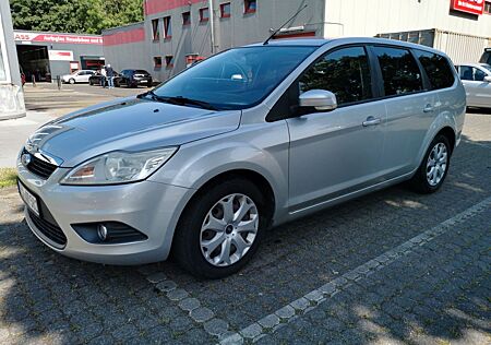 Ford Focus 150TKM TÜV NEU ZAHNRIEMEN TEMPOMAT TOP ZUS